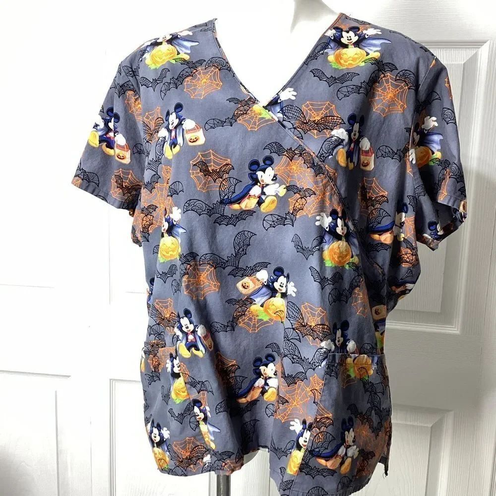 Disney Halloween Mickey Vampire Scrubs Top 2X